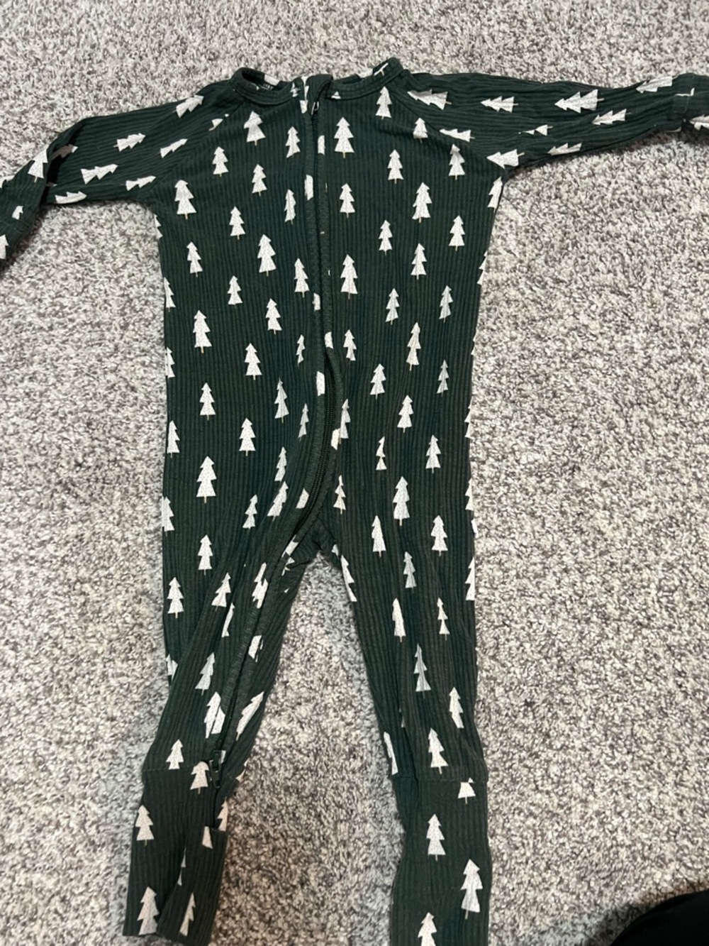 Brave little ones Dark Green Forest-Print Zip One-Piece Footie